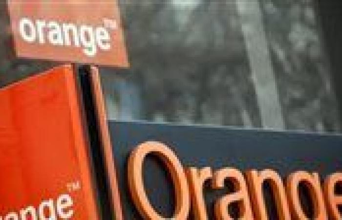 بسبب حريق سنترال رمسيس.. استمرار تعطل خدمات أورانج وwe في السويس لليوم الثاني