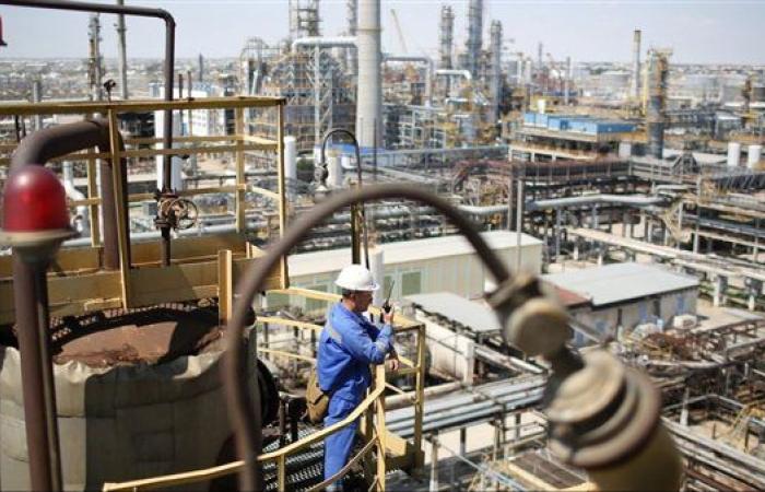كازاخستان تتوقع تصدير 5.70 مليون طن نفط خلال العام الحالي
