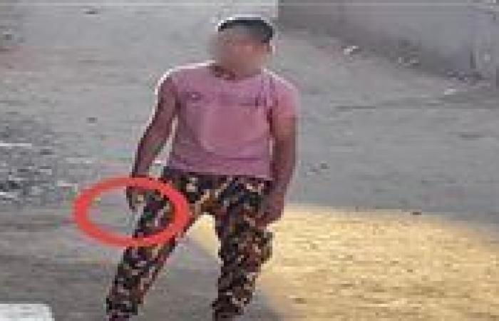 بالبلدي: بعد
      تداول
      فيديو
      الواقعة..
      حبس
      المتهم
      بتهديد
      جيرانه
      بسلاح
      أبيض
      في
      الفيوم
      4
      أيام
