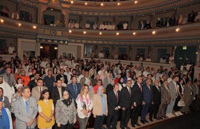 رئيس جامعة دمنهور يشهد حفل ختام ملتقى حور للفنون في دورته الرابعة