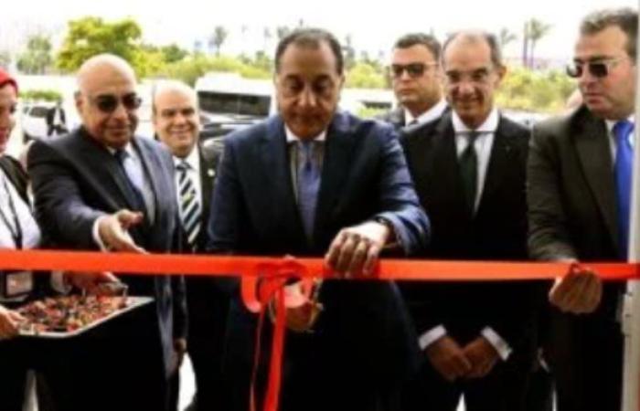 رئيس الوزراء يفتتح مجمع الشهر العقارى والتوثيق بمدينة العلمين الجديدة