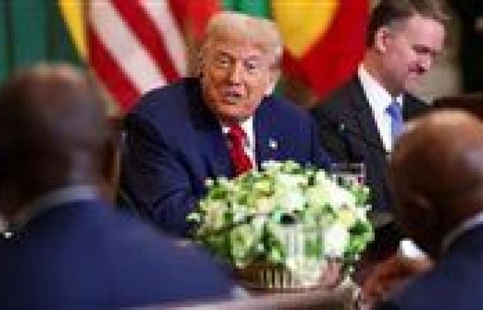 البيت الأبيض عن بيان طبي: ترامب يعاني من تورم في الكاحلين وقصور وريدي مزمن