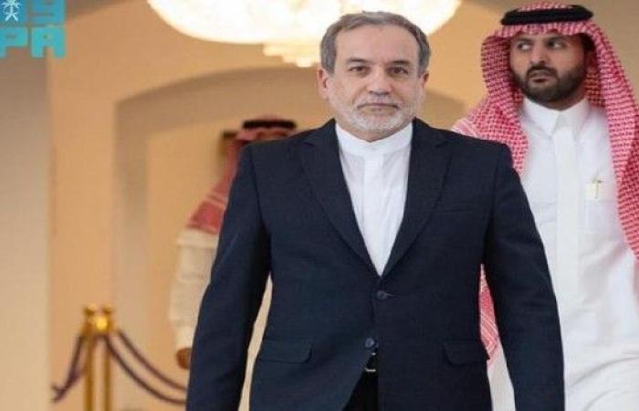 بالبلدي: وزراء
      خارجيه
      فرنسا
      وبريطانيا
      وألمانيا
      والاتحاد
      الأوروبي
      يجرون
      مكالمه
      مع
      وزير
      خارجيه
      إيران