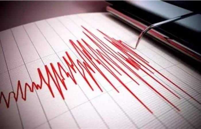 زلزال بقوة 5.2 درجات يضرب شمال إيران ويثير ذعر السكان
