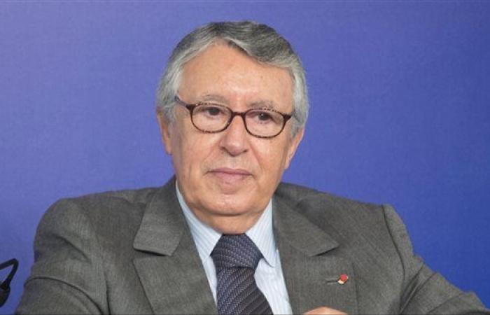تكريم مستحق للمثقف الدبلوماسي محمد بن عيسى الذي جعل من مدينة أصيلة بوابة العرب إلى العالم