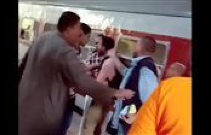 التفاصيل الكاملة.. كمسري يعتدي على طالب جامعي وهيئة السكة الحديد تتحرك