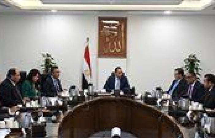 رئيس الوزراء يتابع جهود تطوير صناعة السكر في مصر وتعزيز الإنتاج المحلي
