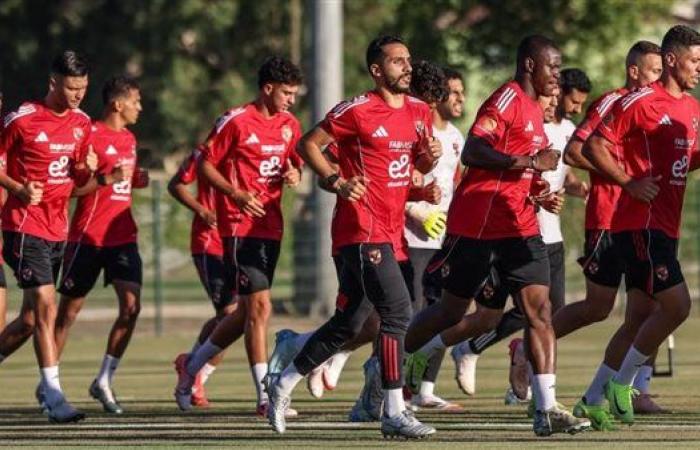 انطلاق مباراة الأهلي والملعب التونسي الودية