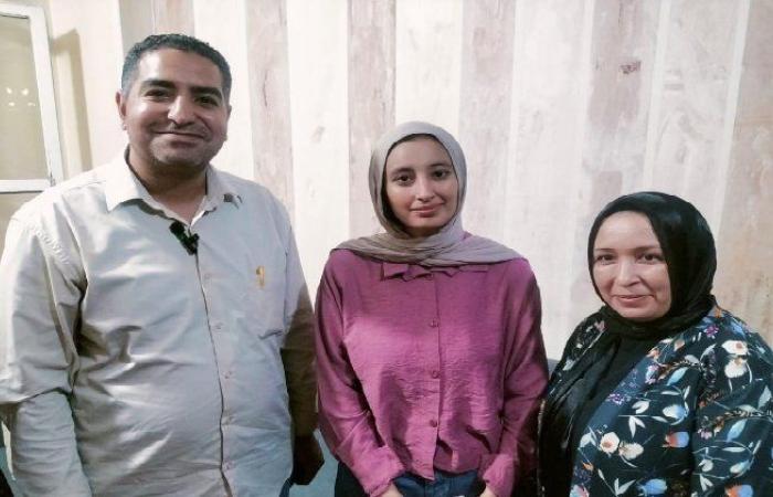 «ياسمين» التاسعة على الثانوية العامة بالشرقية: أمنيتي التحق بكلية الألسن