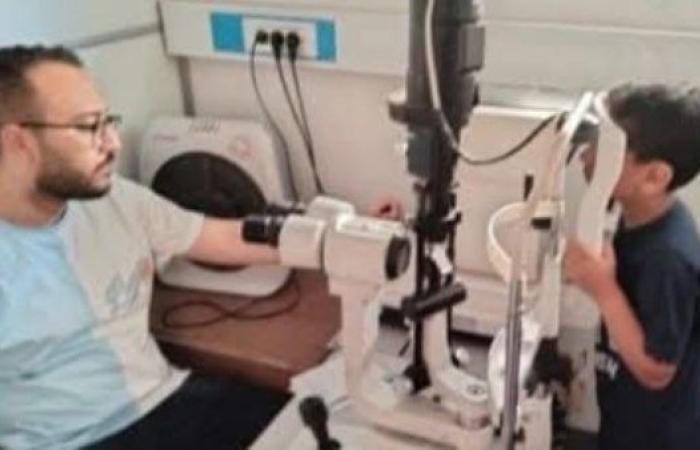 قوافل طبية مجانية تقدم خدمات صحية متكاملة لـ 470 مواطنًا بكفر الدوار