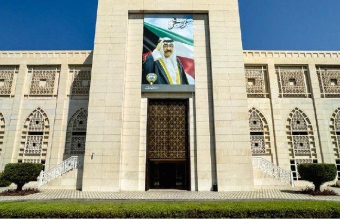 دولة الكويت تعرب عن تعاطفها وتضامنها مع بنغلاديش جراء تحطم طائرة عسكرية في دكا
