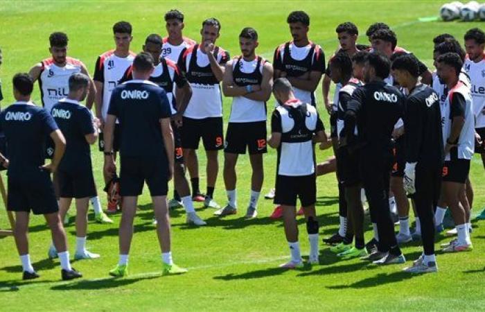 محاضرة فنية من فيريرا للاعبي الزمالك قبل انطلاق المران المسائي
