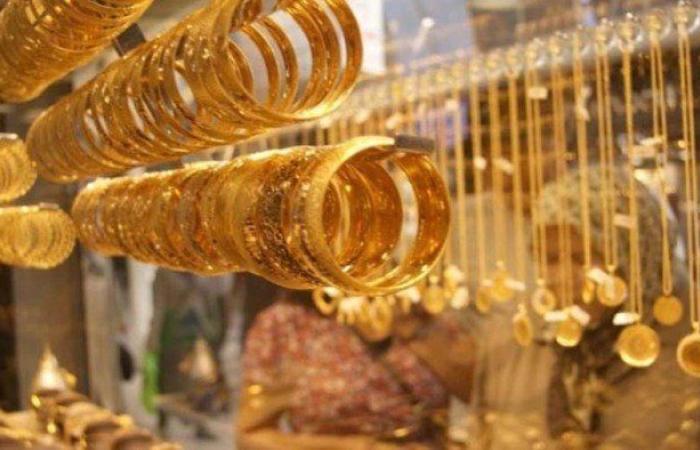 أسعار الذهب تتراجع في ختام اليوم الخميس بسبب جني الأرباح وضغوط الدولار.. وعيار 21 يسجل هذا الرقم
