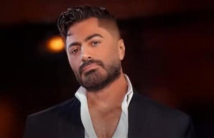 هجوم غير متوقّع.. تامر حسني ينتقد عمرو دياب قبل بدء حفله بدقائق