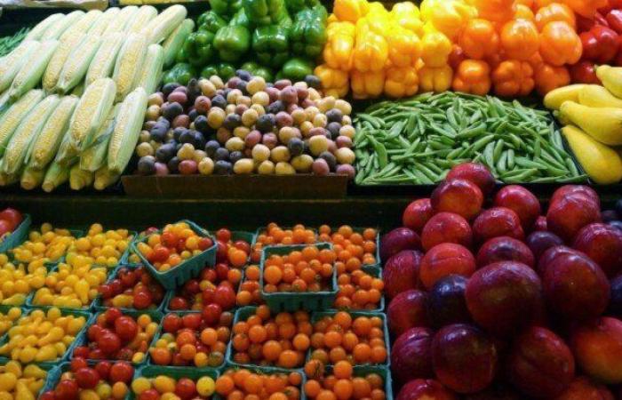 العنب بكام؟.. أسعار الخضروات والفاكهة اليوم الجمعة 25 يوليو 2025