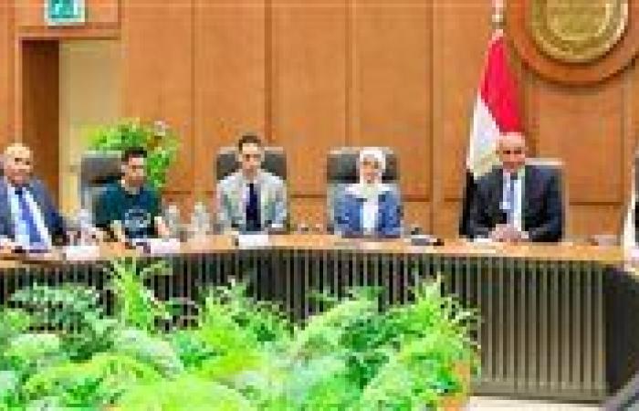 عاجل.. وزير التعليم يوجه رسالة هامة إلى أوائل الثانوية العامة 2025