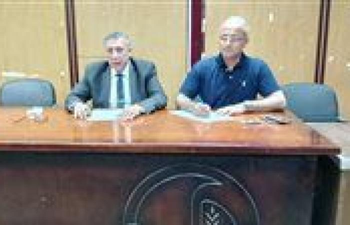 مدير تعليم البحيرة يعقد اجتماعا موسعا لمتابعة سير امتحانات الدور الثاني