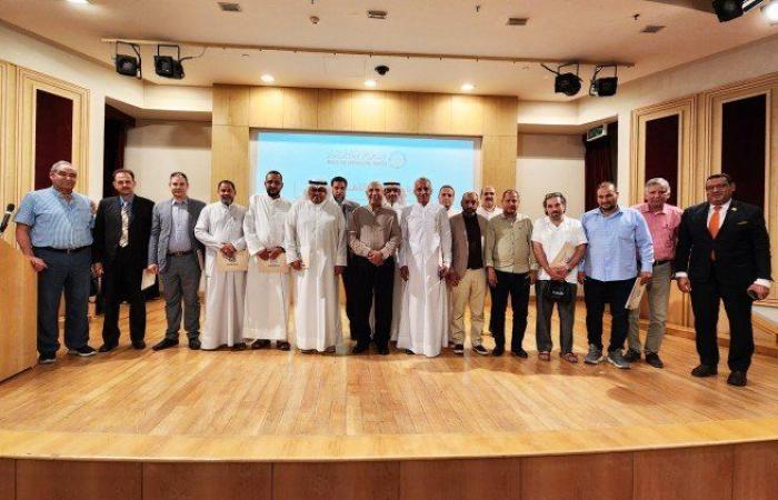 (البابطين الثقافية) تختتم موسمها بدورة (جماليات اللغة العربية - دروس في علم البلاغة)