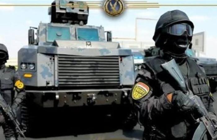 حملات أمنية بدمياط وأسوان لضبط تجار المخدرات والأسلحة.. وتنفيذ 818 حكمًا قضائيًا