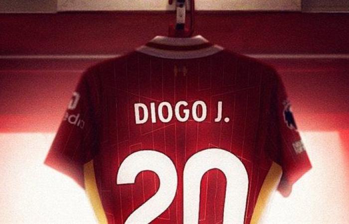 “للأبد الرقم 20”.. ليفربول يكرّم لاعبه الراحل بطريقة مؤثرة