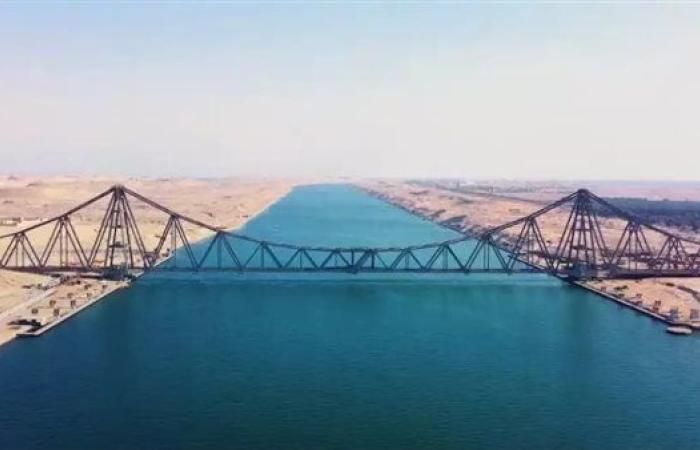 جسر الدوران الأفقي لقناة السويس.. إنجاز هندسي يعانق المستقبل