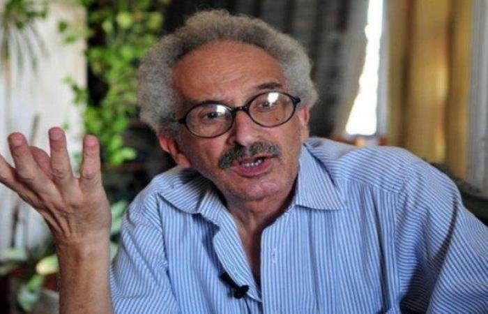 نقل الكاتب صنع الله إبراهيم إلى معهد ناصر بالتنسيق مع وزارة الصحة
