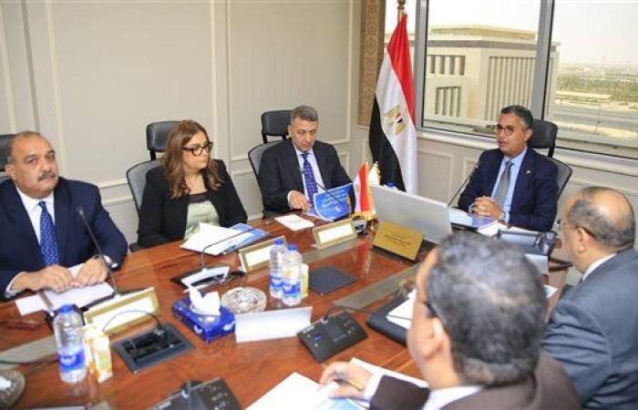 وزير التموين يتابع موقف تطوير مخازن ومنافذ ...