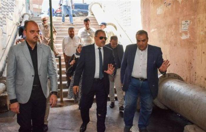 محافظ الشرقية يتفقد نفق حسن صالح بالزقازيق ويوجه بتشكيل لجنة لحل أزمة تسرب المياه
