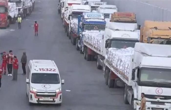 القاهرة الإخبارية: بدء تحرك شاحنات المساعدات المصرية باتجاه معبر رفح تمهيدًا لدخولها إلى غزة