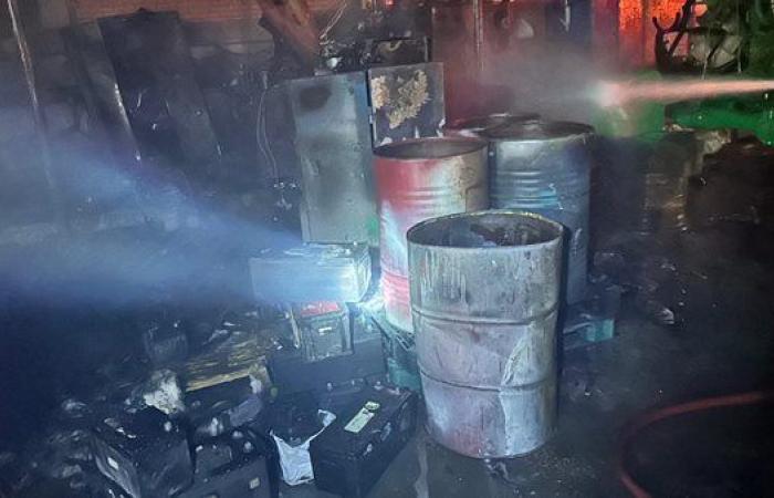 السيطرة على حريق بمصنع "كريازي" في العبور