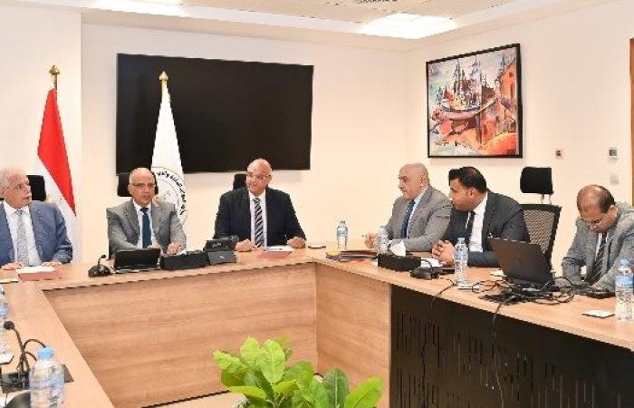 وزير الري يستقبل رئيس التنمية المحلية ومحافظ القليوبية لمناقشة أعمال تطوير الكورنيش بالقليوبية