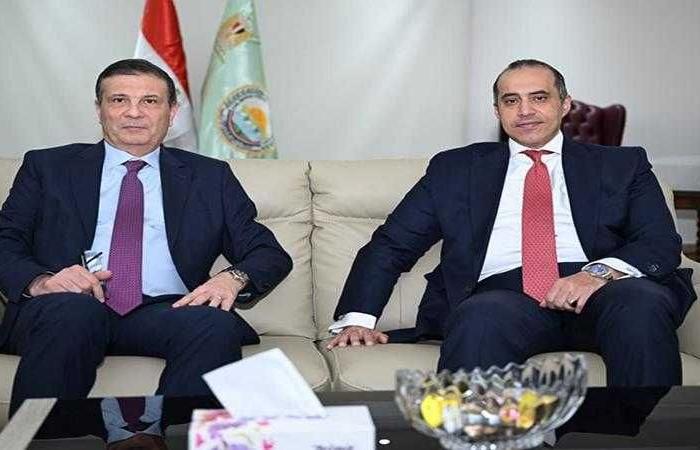 وزير الزراعة يستقبل وزير الشئون النيابية لمناقشة التعديلات المرتقبة لقانون التعاونيات الزراعية