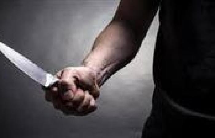 بسبب جنيه.. راكب يطعن سائق ميكروباص بالإسكندرية
