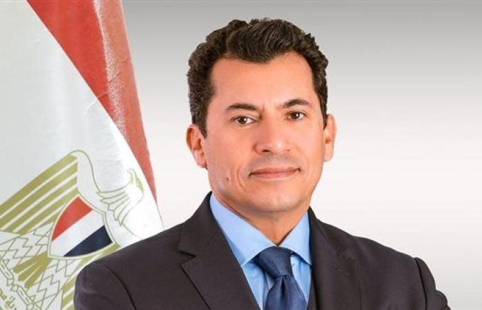 وزير الرياضة ورئيس جامعة حلوان يشهدان توقيع بروتوكول تعاون بين نادي الجامعة وشركة المدن
