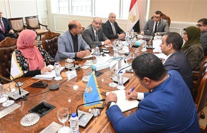 وزير الإسكان يتابع تنفيذ مشروع المماشي السياحية ...