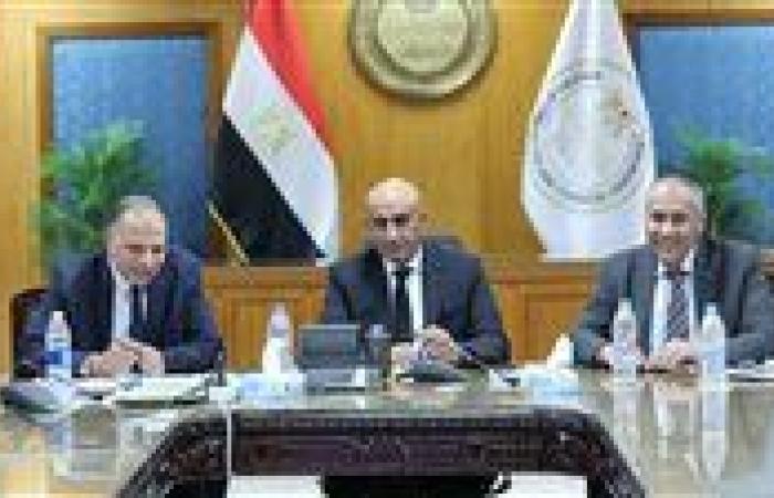 «التعليم» تنفي بالأدلة إدعاءات التلاعب بتصحيح امتحانات الثانوية العامة 2025 «انفوجراف»