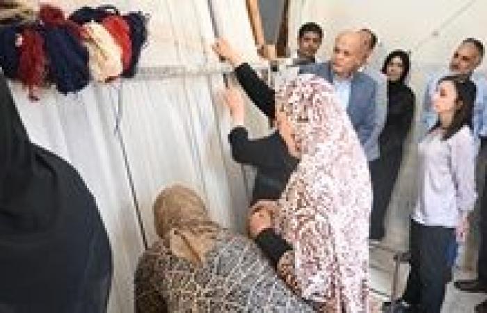 محافظ البحيرة تتفقد مشروع ومعرض السجاد اليدوي برشيد