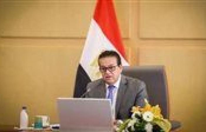 وزير الصحة يعلن تفاصيل زيادة تعويضات صندوق مخاطر المهن الطبية