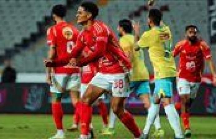 شوبير يكشف حقيقة رحيل لاعب جديد من الأهلي خلال الفترة الحالية