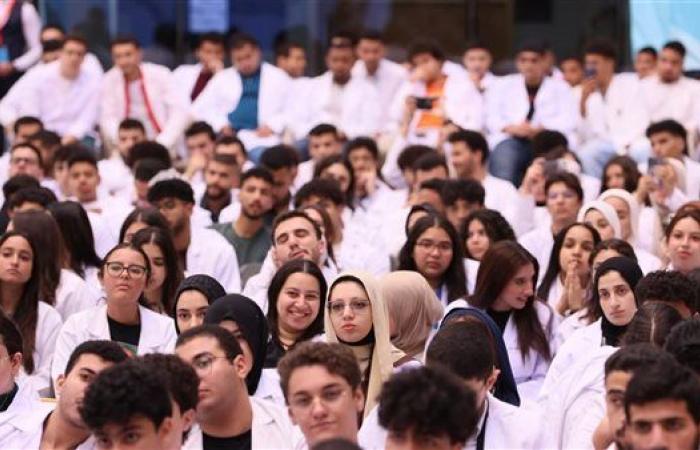 كلية الطب البشري بالأكاديمية تستوفي معايير المجلس الصحي البريطاني (GMC)