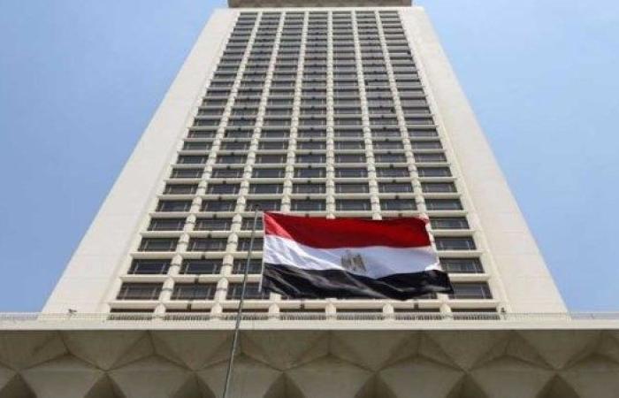 الخارجية: تجهيز 136 لجنة انتخابية حول العالم استعدادا لتصويت المصريين في الخارج بانتخابات الشيوخ