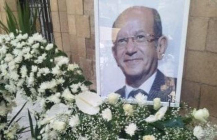 أسرة الفنان الراحل لطفى لبيب تتلقى العزاء بالكنيسة الإنجيلية فى الإسكندرية