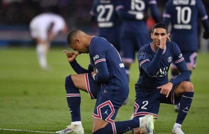 مبابي يدافع عن حكيمي بعد طلب النيابة الفرنسية إحالته للمحاكمة في قضية اغتصاب