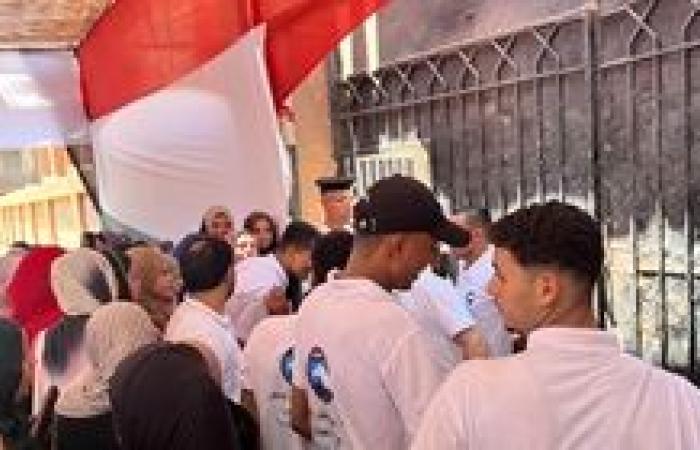 إقبال كبير من المواطنين بأبو النمرس والمنوات للأداء بأصواتهم بانتخابات الشيوخ