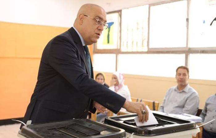 رئيس حزب الجبهة الوطنية: المشاركة في الانتخابات واجب وطني.. ومجلس الشيوخ ركيزة لدعم الدولة