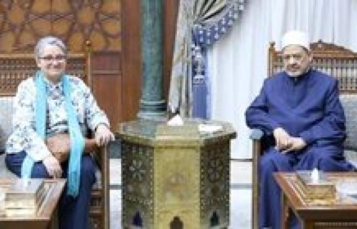 شيخ الأزهر يدعو لإحياء ثقافة القراءة وإعادة نشر كنوز الإصدارات الإسلامية