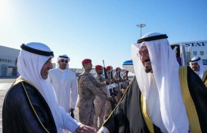 رئيس الوزراء الكويتي يصل إلى السعودية في مستهل زيارة رسمية