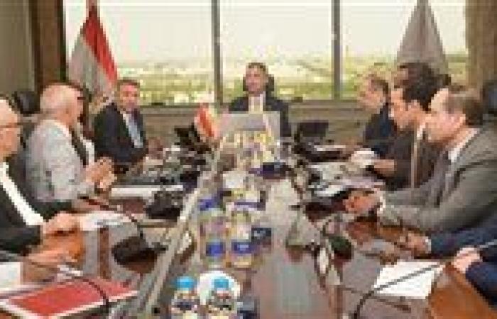 وزير التموين يتابع مع رؤساء مجالس إدارات شركات مضارب رشيد وكفر الشيخ والبحيرة منظومة العمل