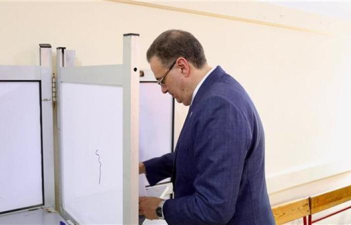 انتخابات الشيوخ 2025.. رئيس الجهاز المركزي للتنظيم والإدارة يدلي بصوته