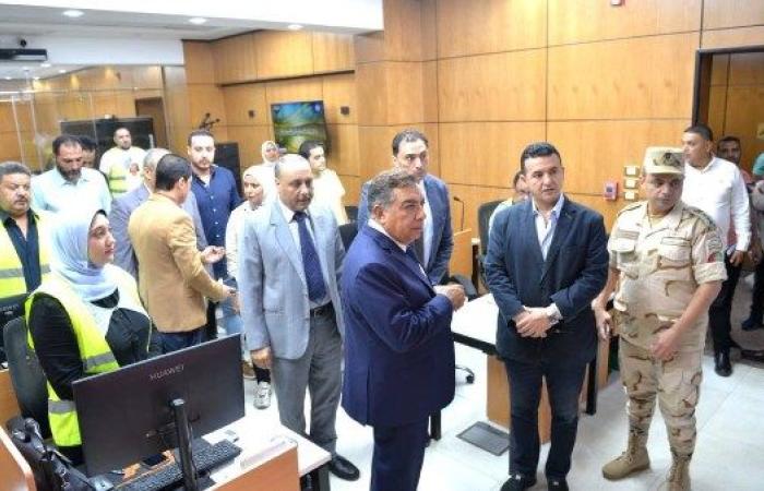 بيتابع العملية الانتخابية بنفسه.. «محافظ الدقهلية» من داخل الشبكة الوطنية للطوارئ والسلامه